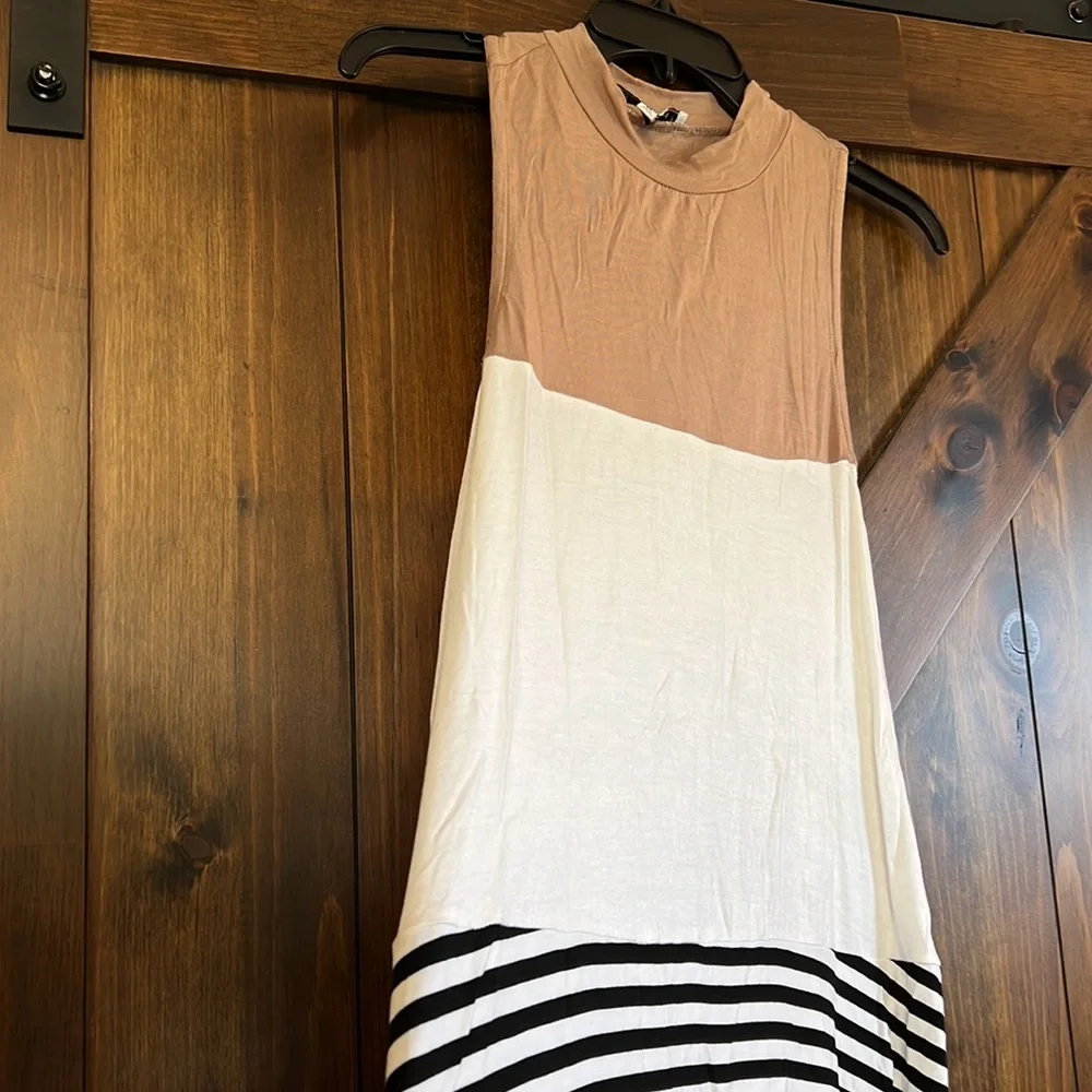 Tank Top - Picture 3 of 3